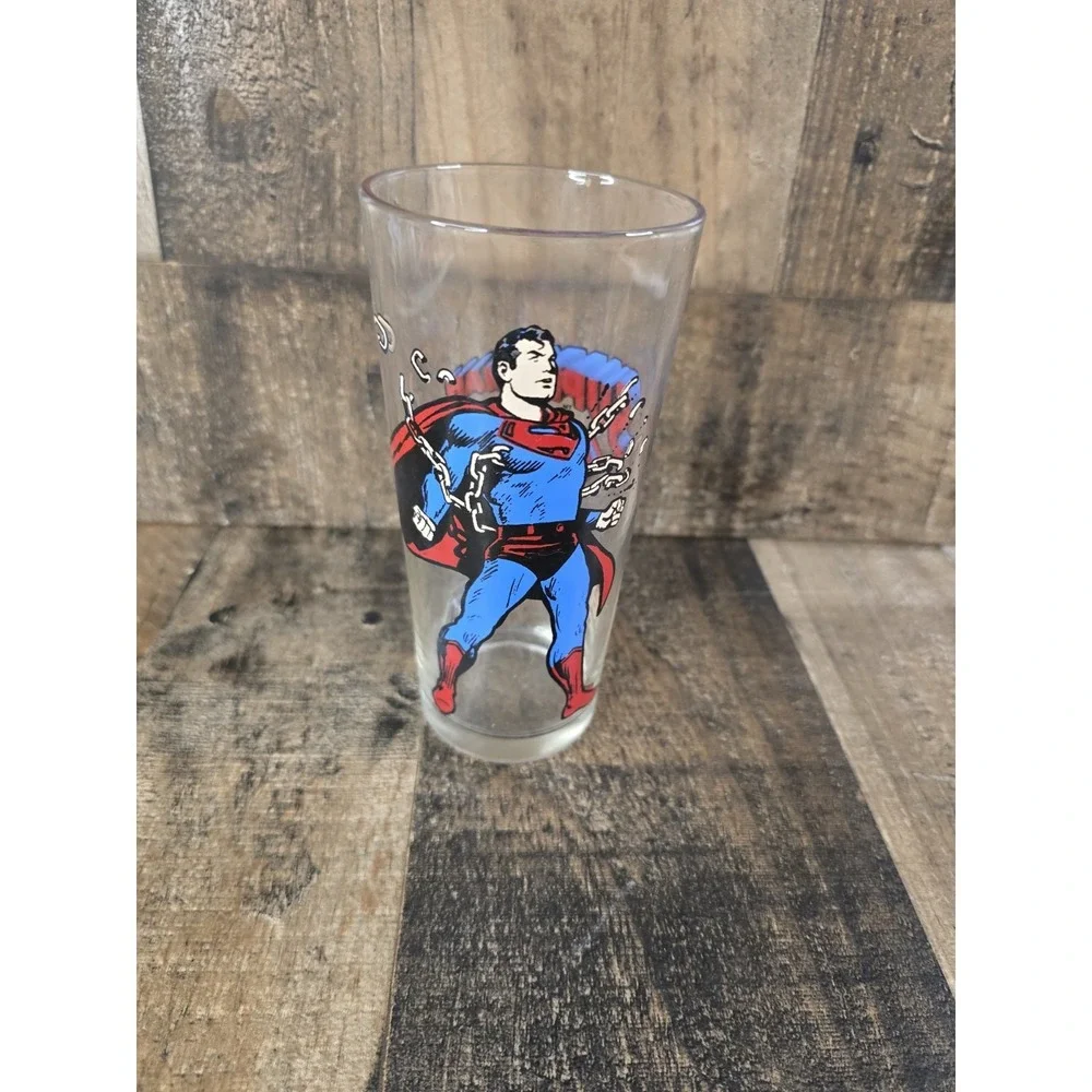 Vintage 1975 Superman Pepsi Collector Series Glass DC Comics‎ Tumbler Retro